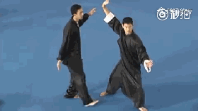 今天让你们见识见识什么真正的“太极拳”